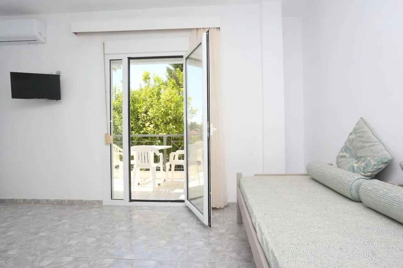 Apartment Maison Ciel Agia Paraskevi