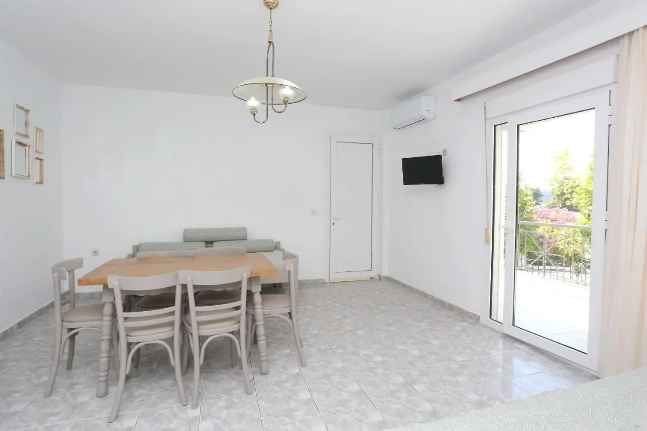 Apartment Maison Ciel Agia Paraskevi